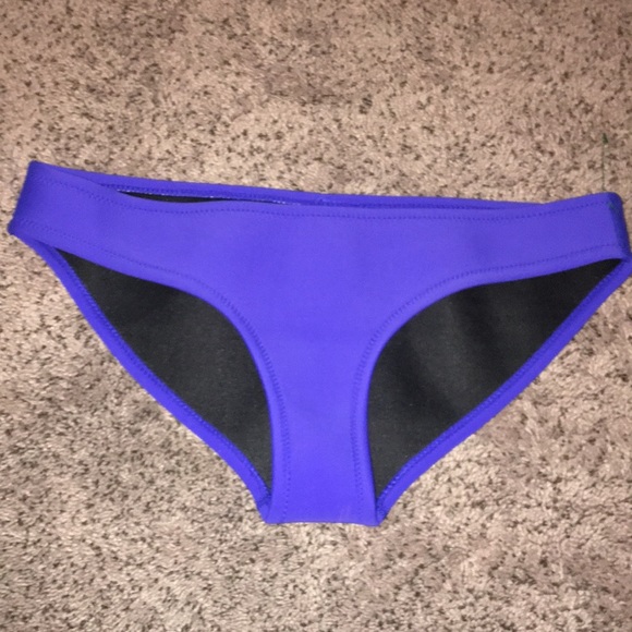 TRIANGL Blue Bikini Bottoms - Picture 1 of 3